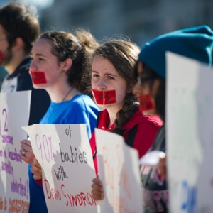 BU Students For Life, Katherine Sennott, Marsh Plaza