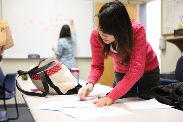 At COM, you’ll learn from practicing professionals as well as leading communication scholars.