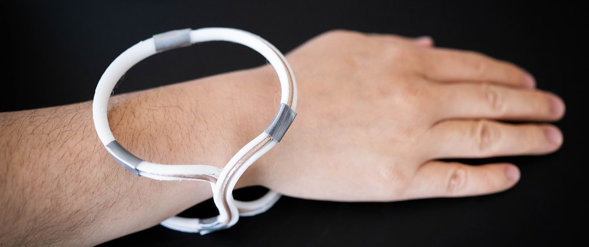 Wearable MRI imaging