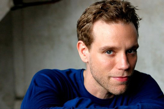 Adam pascal.jpg