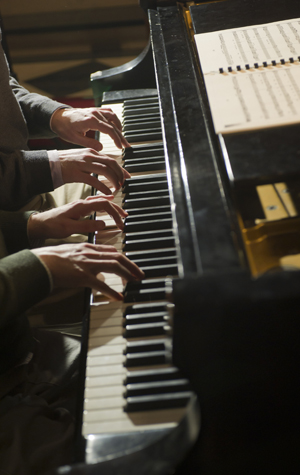 Scott Jarrett, Justin Blackwell, four-handed piano, Seraphic Fire, Marsh Chapel, 2012 Grammy Nominees