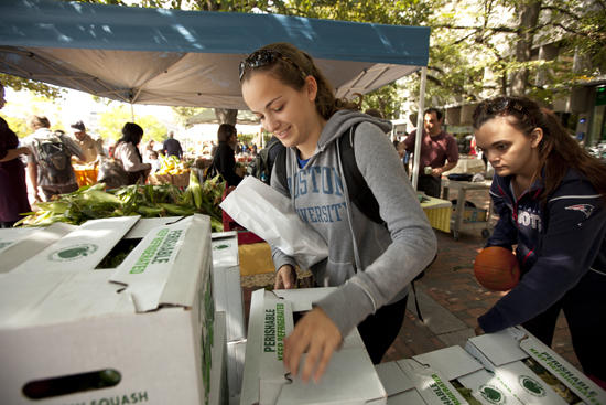 BU Farmer's Market, BU Farmer's Choice Boxes, Ward's Berry Farm