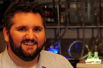Corey R J Stephenson, assistant professor of chemistry, Boston University College of Arts and Science, Novartis Early Career Award in Organic Chemistry, leukemia cells, antibiotic resistant bacteria