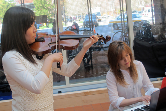 BU Arts Outreach Initiative at Boston Medical Center, violinist Hye Ryun Cha, pianist Raquel Gorgojo, music therapy