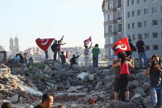 Antigovernment protests in Taksim Square, Gezi Park, Instanbul, Turkey, June 2013, Occupy Gezi