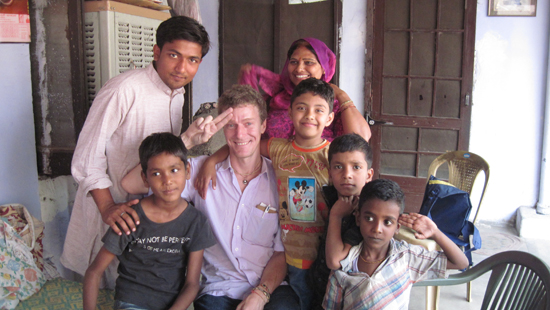 Aaron Sinift, College of Fine Arts, Ashrams India Boston University BU, College of Fine Arts CFA, alum Aaron Sinift, five year project Indian artisans, Ashrams India, jhola bags