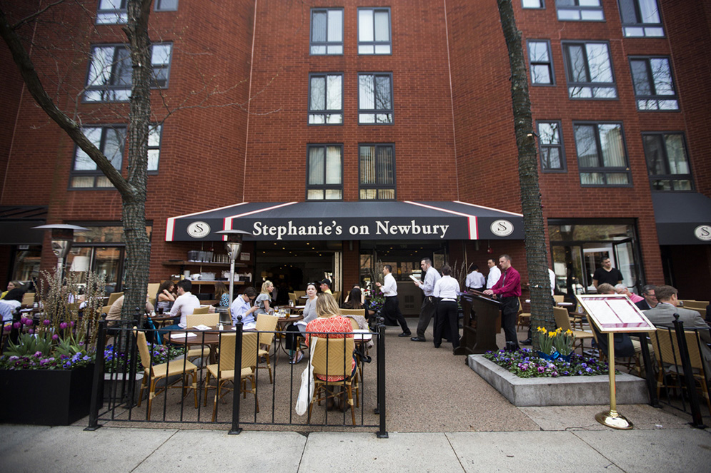 With its sidewalk tables, Stephanie’s on Newbury in Boston’s Back Bay is the perfect setting for a leisurely lunch or romantic dinner. Photograph by Esther Ro (COM’15)