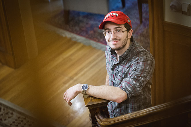 Portrait of college student Nathan Weinberg