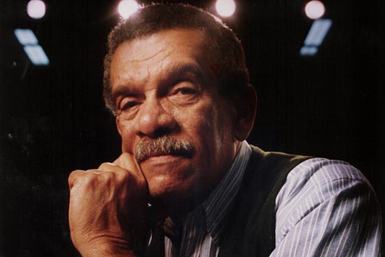 Nobel Laureate poet Derek Walcott poses for a portrait at the Boston Playwrights' Theatre in 1993