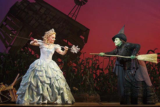 Amanda Jane Cooper as Glinda and Jessica Vosk as Elphaba