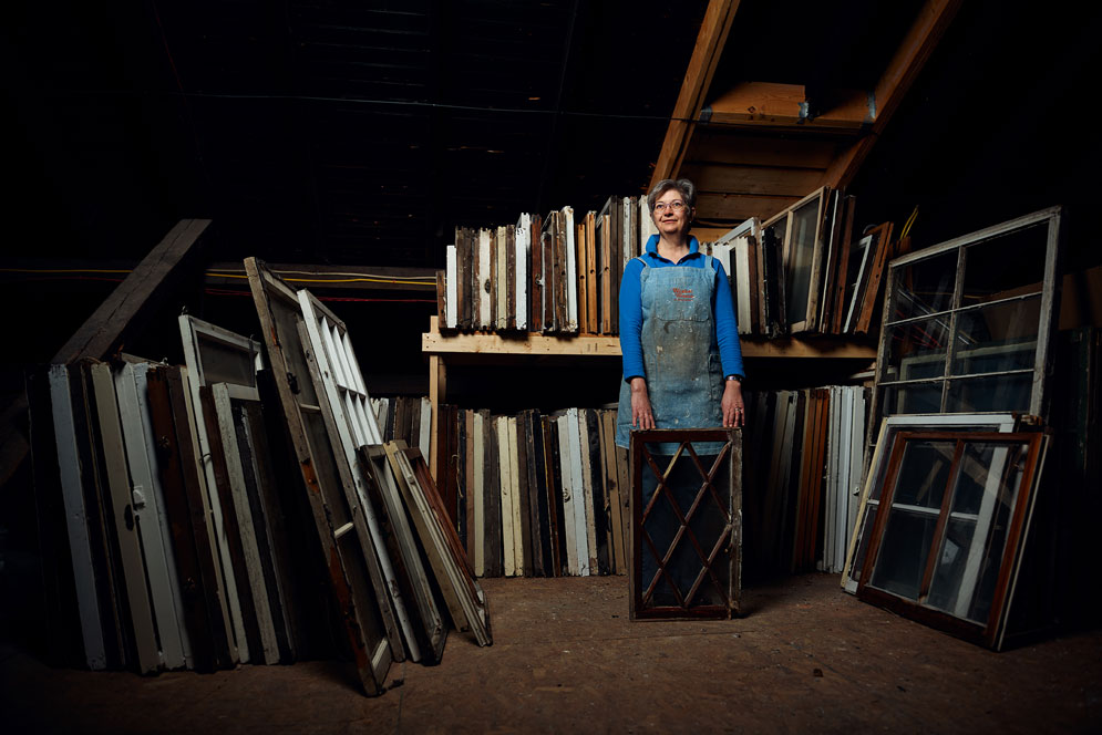 Alison Hardy (Questrom’83) surrounded by window-frames