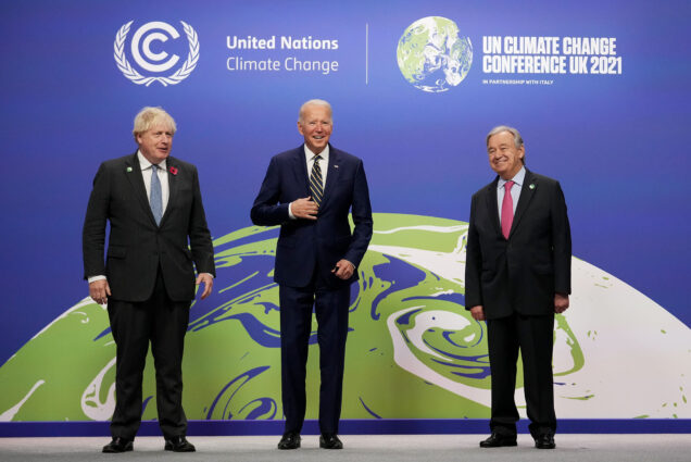 GLASGOW, SCOTLAND - NOVEMBER 01: British Prime Minister Boris Johnson (L) and UN Secretary-General Antonio Guterres (R) greet U.S. President Joe Biden as they arrive for day two of COP26 at SECC on November 1, 2021 in Glasgow, Scotland. 2021 sees the 26th United Nations Climate Change Conference. (Photo by Christopher Furlong/Getty Images)