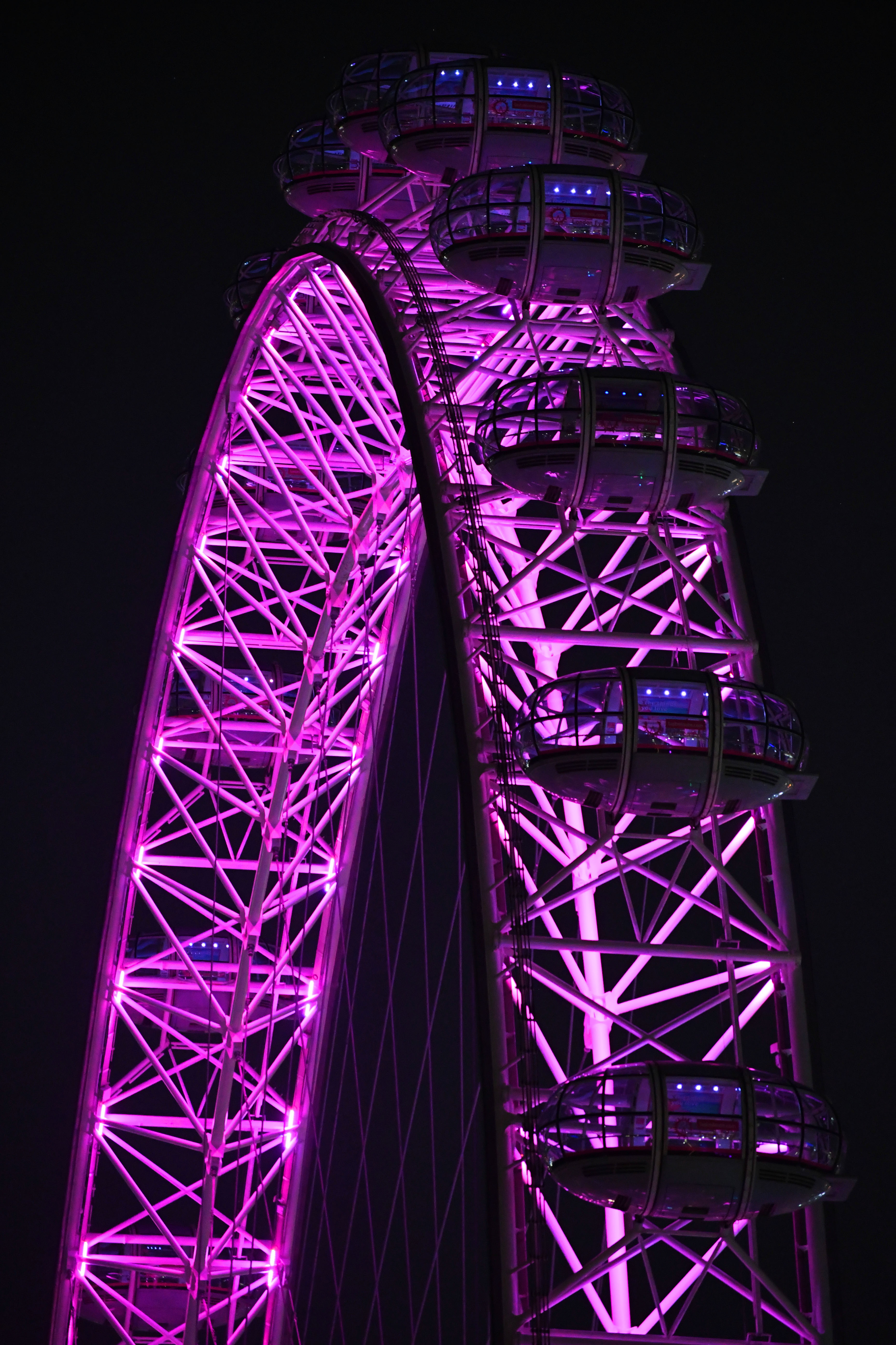 London Eye lit up at night