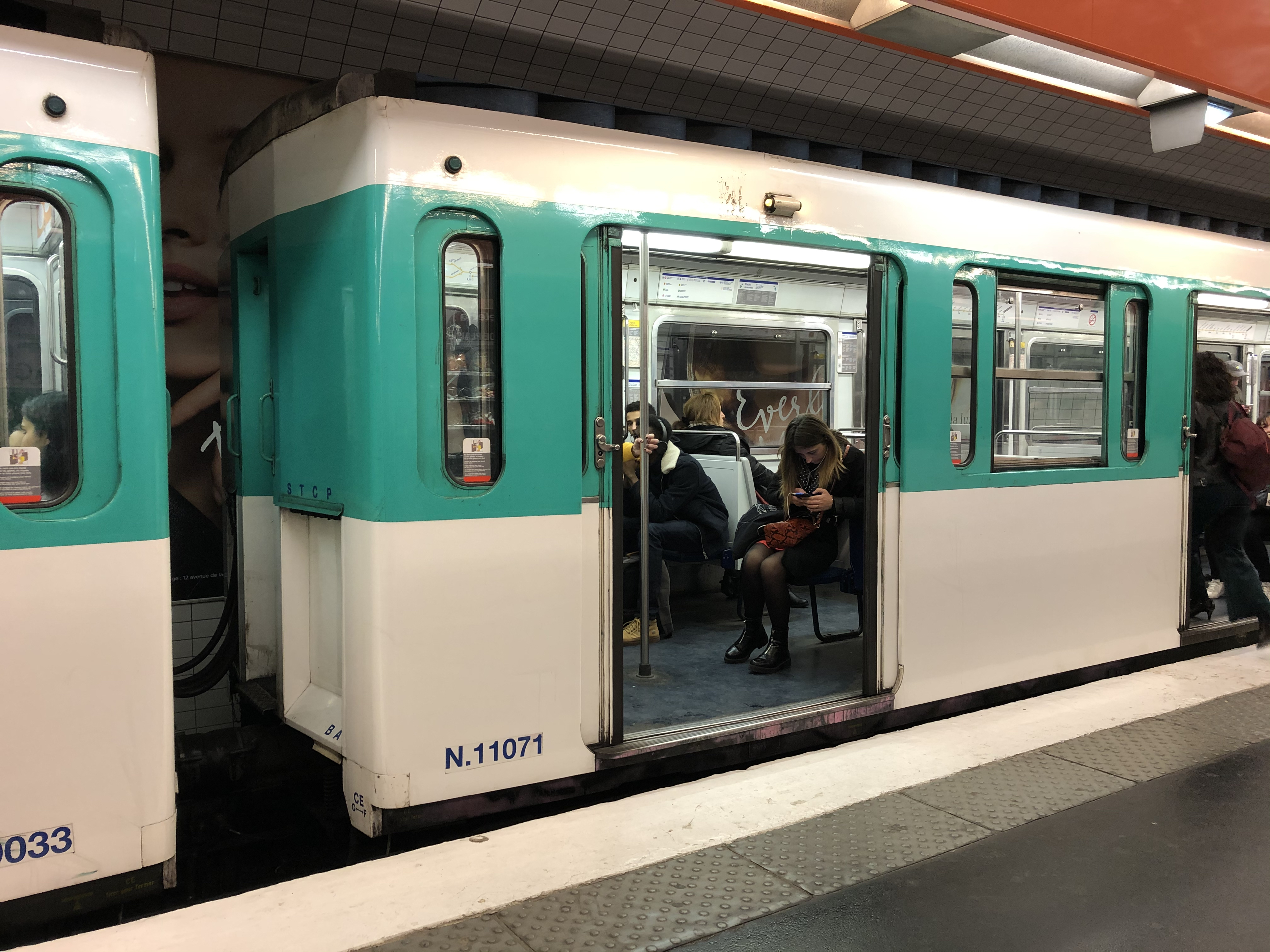 Paris metro