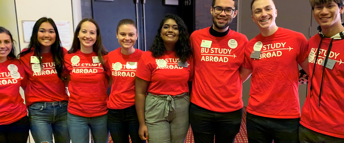 Group picture of study abroad students ambassadors