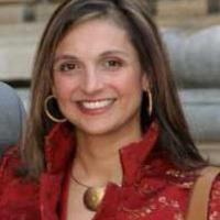 Headshot of Ana-María Reyes