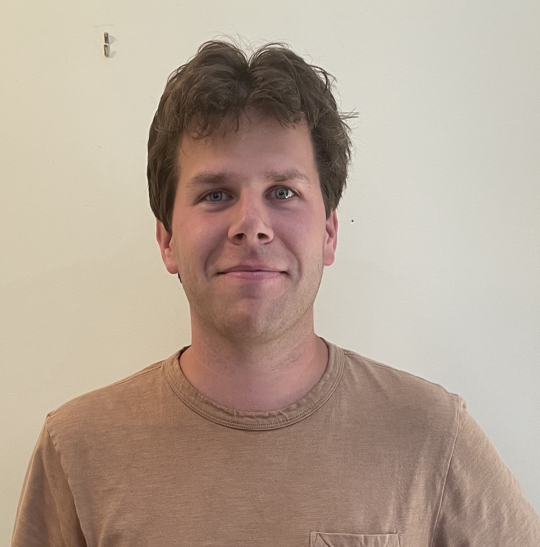 Headshot of Ryan Deneen