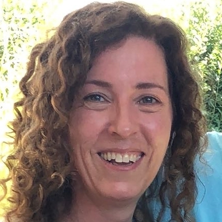 Cynthia Bradham Headshot