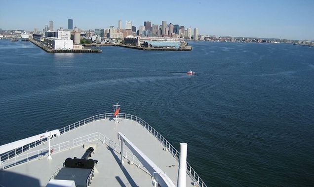 Queen Mary 2 Bound for Boston