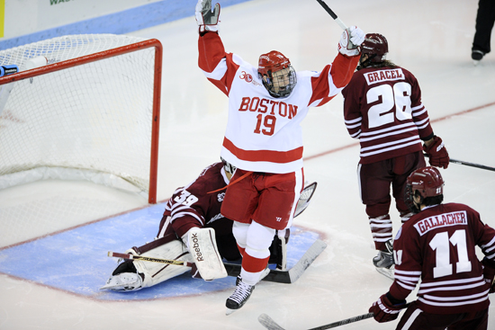 Robbie Baillargeon, Boston University, BU Terriers, men's ice hockey, red hot hockey, New York City, Madison Square Garden, terriers, BU Athletics, Hockey East