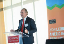 University trustee Maurice R. Ferré applauded the first Latin American Alumni Summit in Miami as the real start of the University’s outreach to an ever-more-important community.