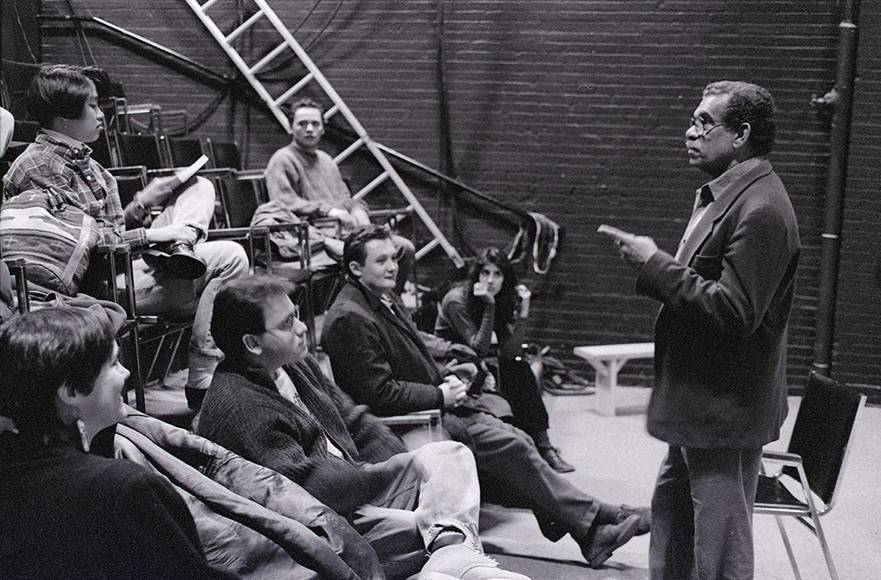 Derek Walcott with students at Boston Playwrights' Theatre