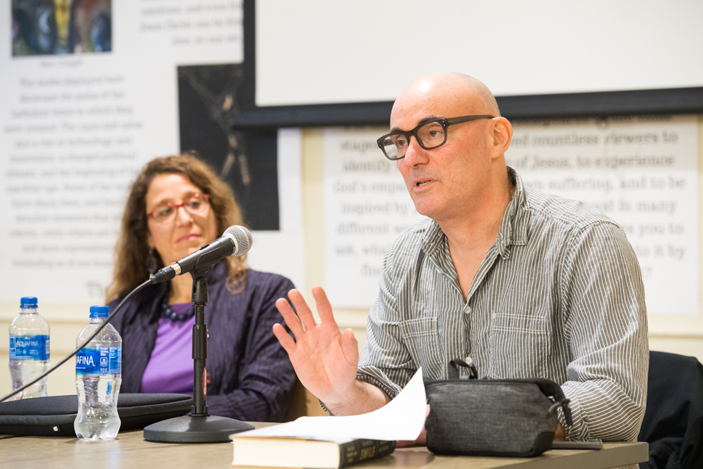 Breaking Bad director Adam Bernstein speaks to a class with teacher Susan Mizruchi.