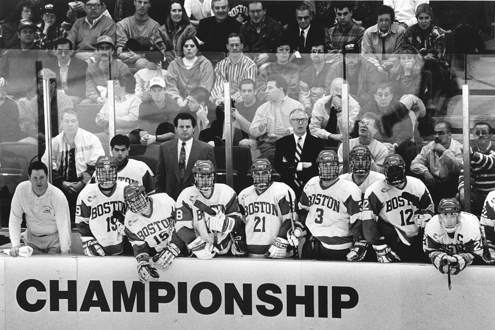 Venis with other terriers on the bench in 1995