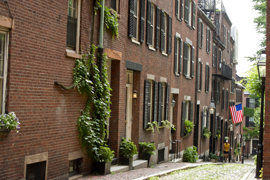 Wander up and around Boston's historic Beacon Hill