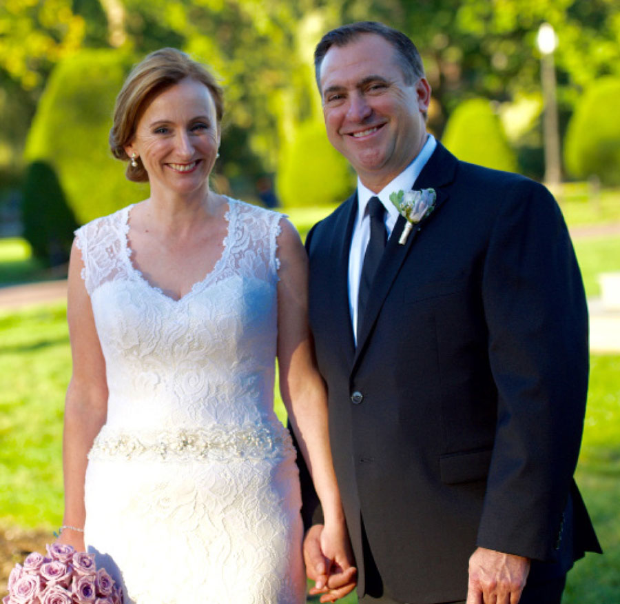 Jeff Sheehan (CAS’85) of Dublin, Ireland, married Thérèse Hayes on October 12, 2018. After an engagement in Borgarnes, Iceland, the couple married in Boston, and then relocated to Dublin.