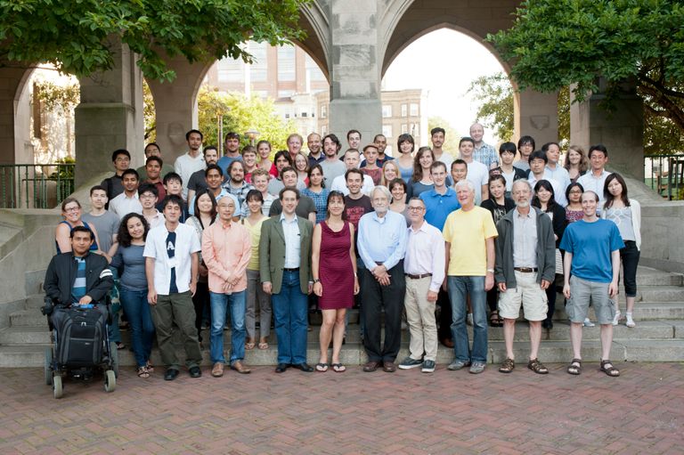 Photo of the faculty and students of the Bioinformatics Program