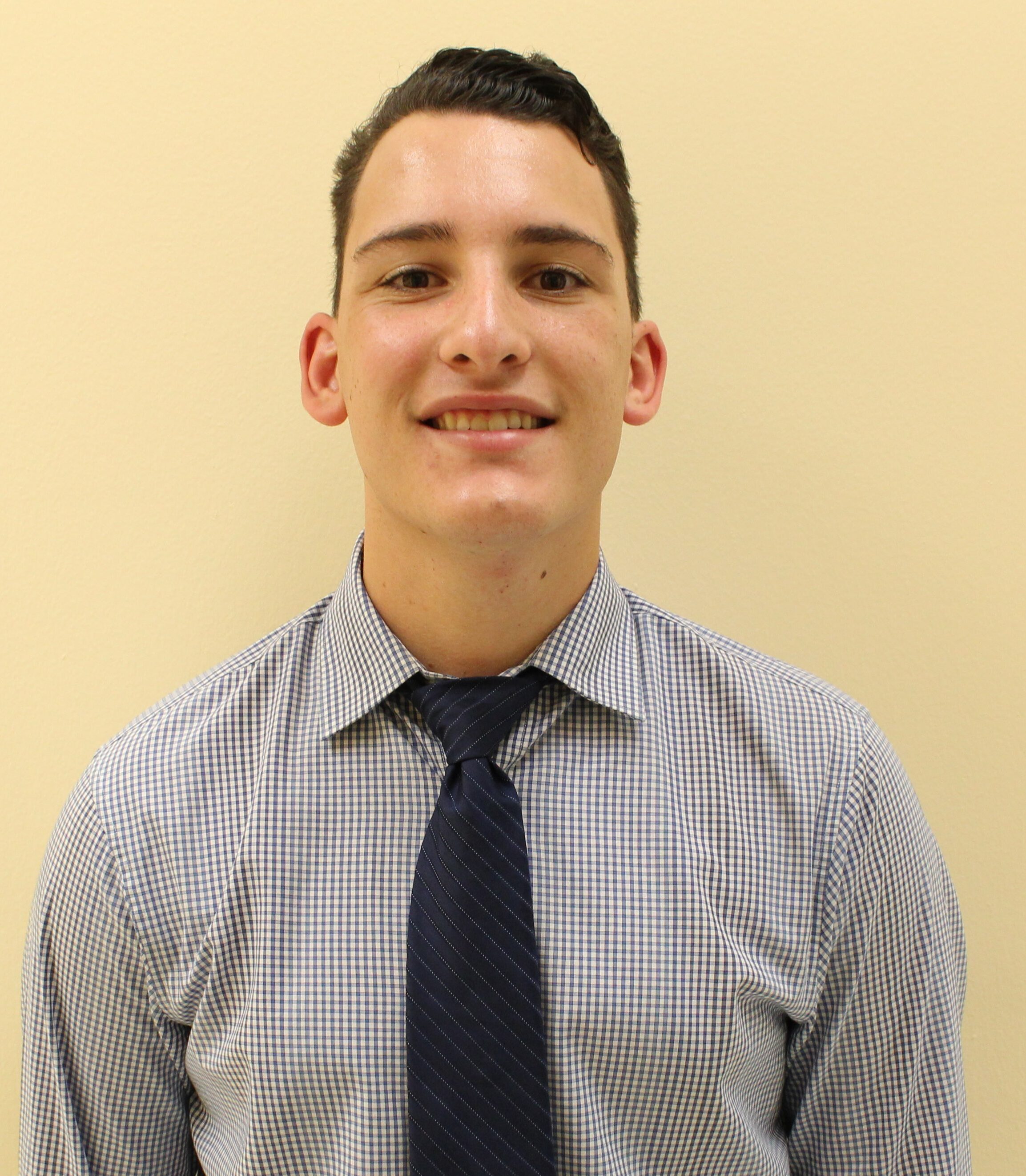 Headshot of Daniel Santana