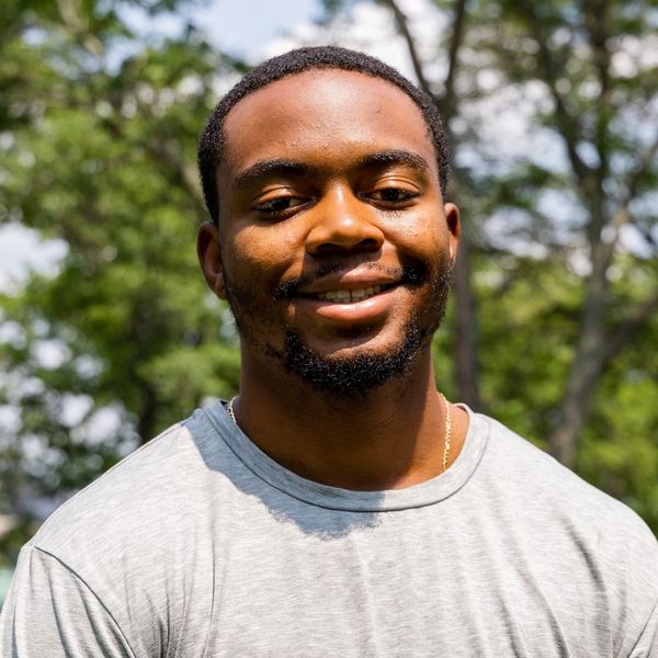 Headshot of Charles Knight