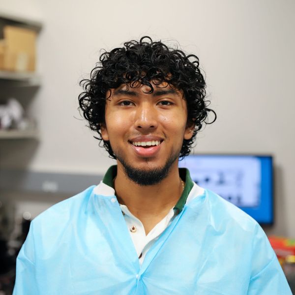 Headshot of Maxwell Barrueta