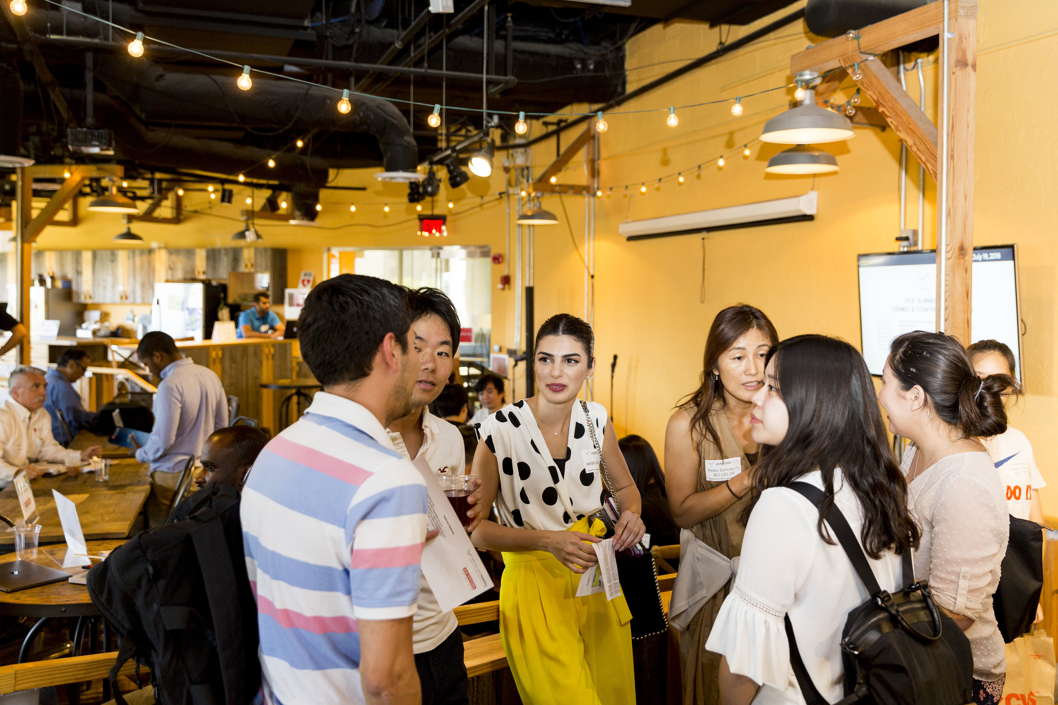 CELOP students at an orientation event at a cafe