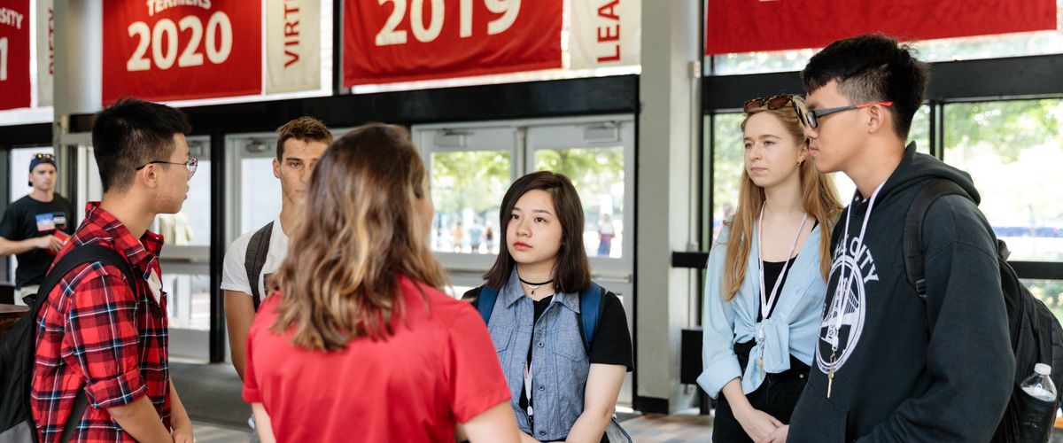 CELOP Studetns int he lobby of the GSU