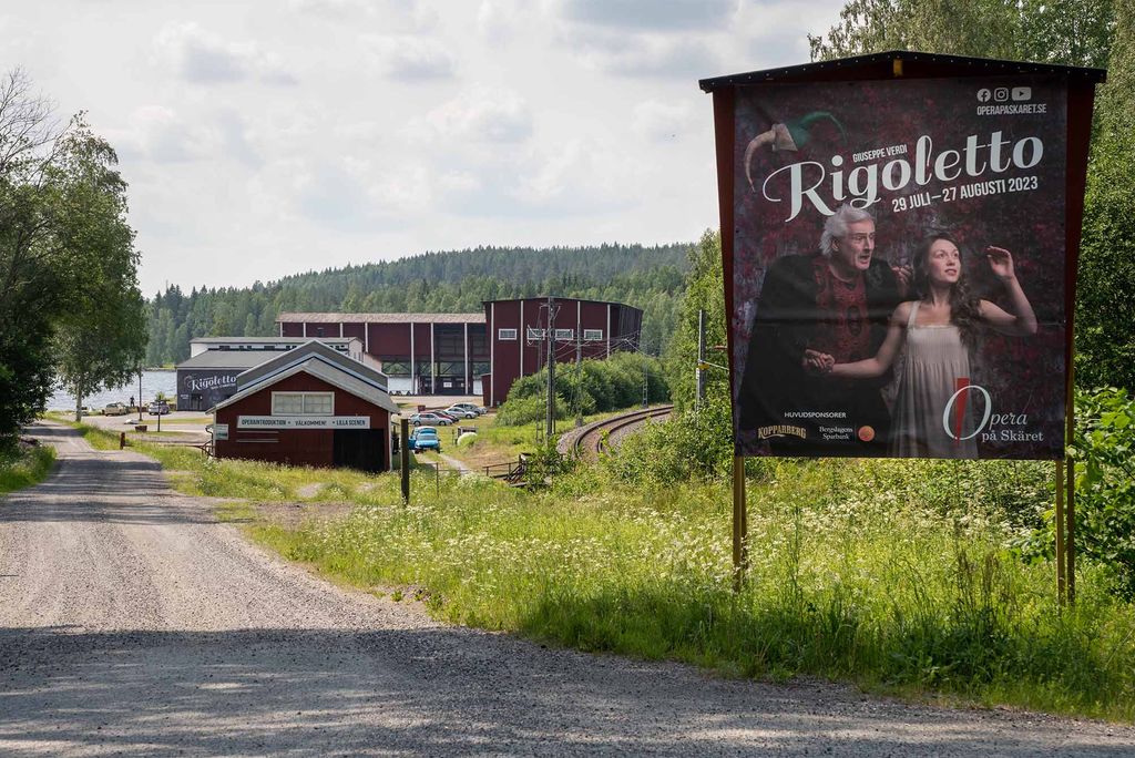 Opera på Skäret’s home is a former sawmill on the shore of Lake Ljusnaren, in a rural area about 140 miles northwest of Stockholm.
