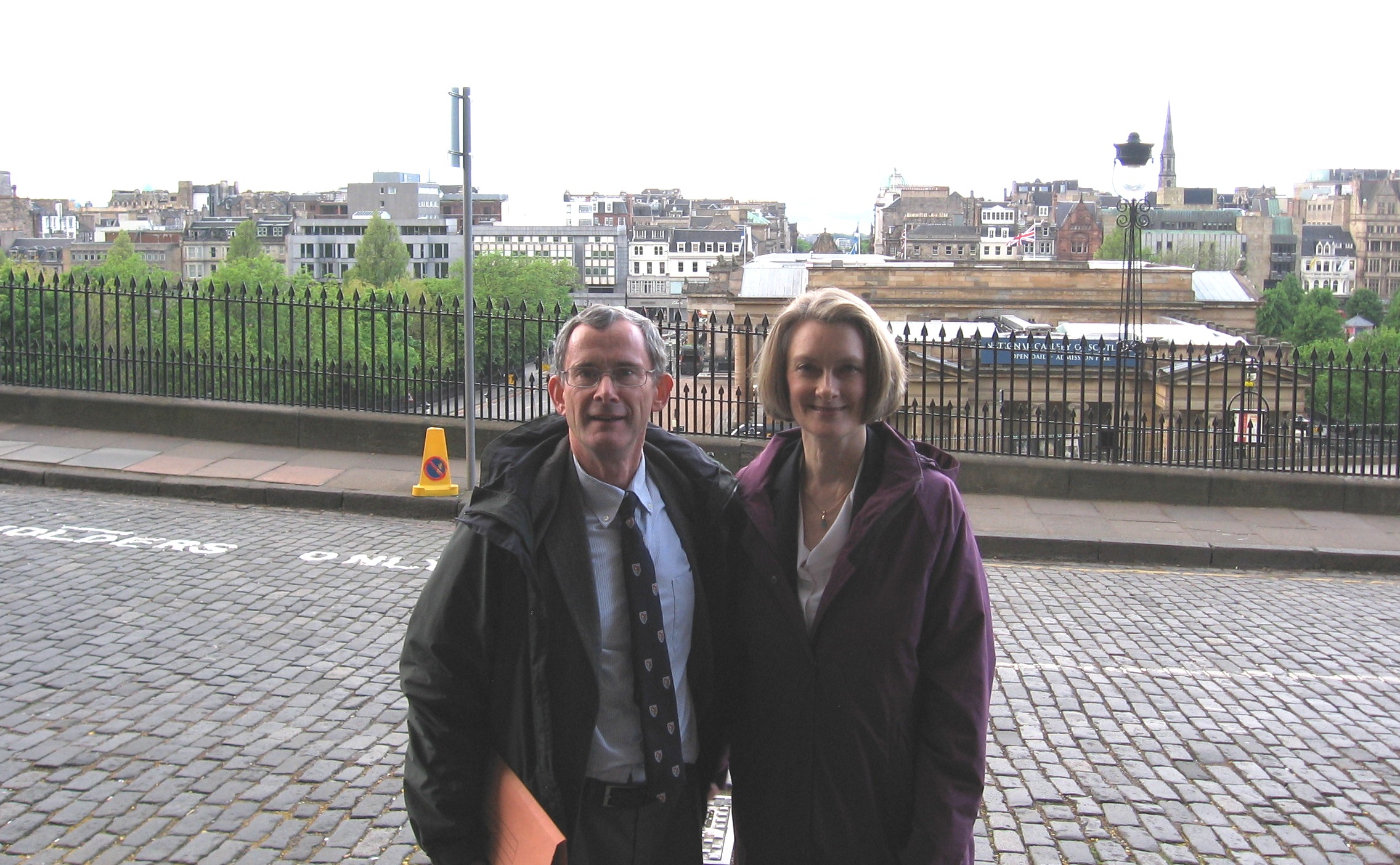 Profs. Brian Stanley and Dana Robert in front of New College
