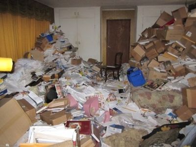 Picture of a hoarder’s room. With Dean’s Catalyst Award funding, Professor Janusz Konrad (ECE) and Associate Professor Jordana Muroff (SSW) plan to develop an objective, automatic, image-based, real-time hoarding assessment algorithm running on a smartphone or tablet.