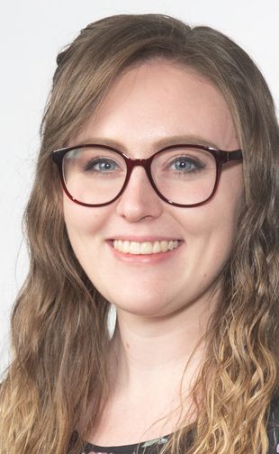 Abby Bodnar headshot