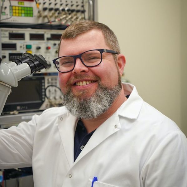 Travis Rotterman headshot