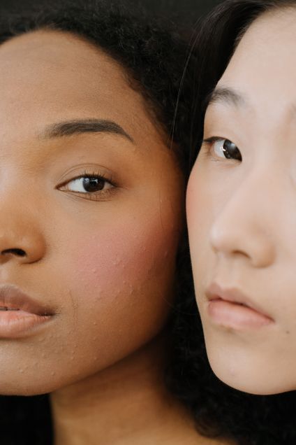 Women With Black Hair and Black Eyes