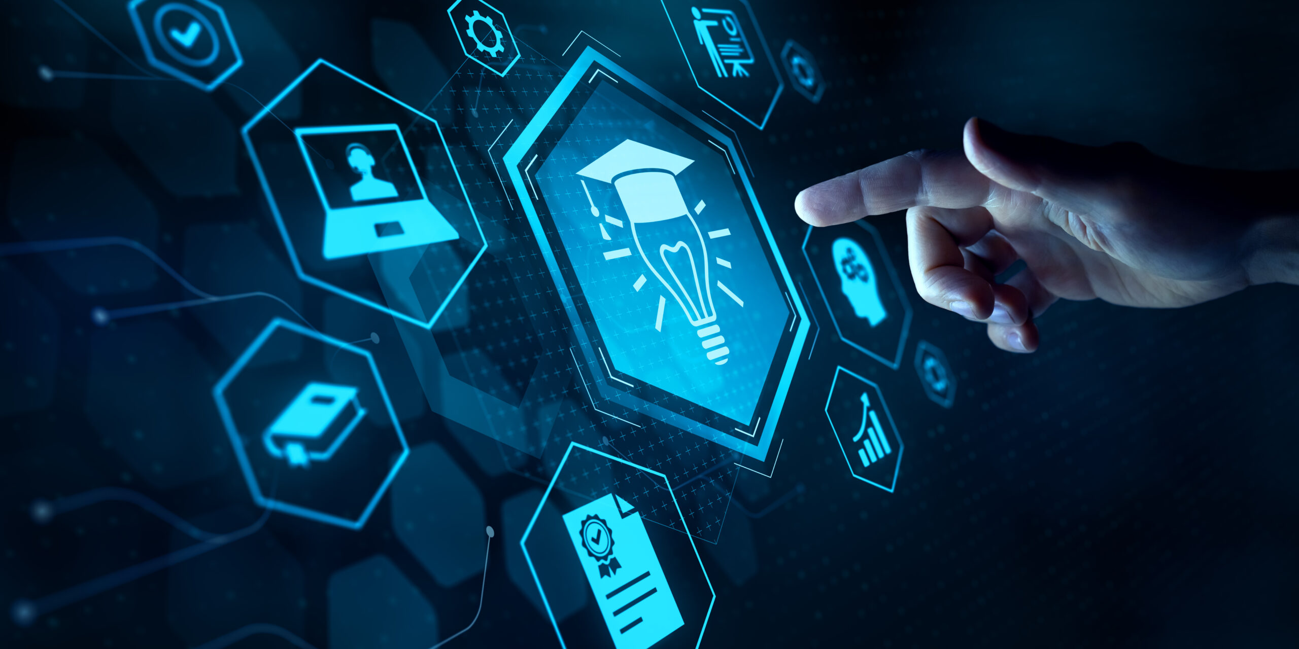 E-learning technology, webinar, online education and training to