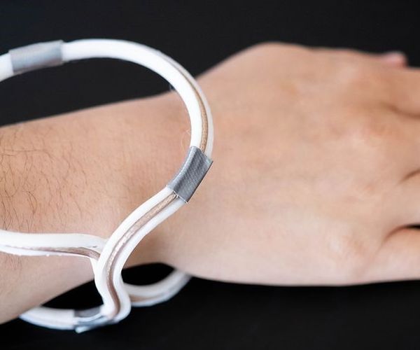 Wearable MRI imaging