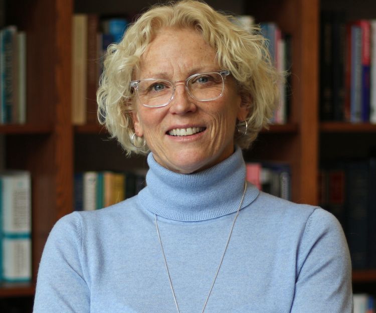 Lisa Sullivan Headshot