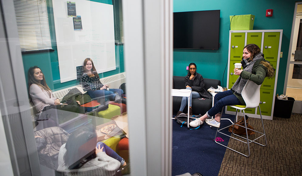 shehacks_18-1058-SHEHACK016