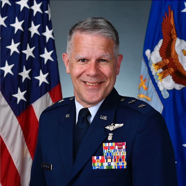 Dr. Paul Friedrichs
