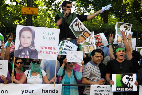 Iran-Protest-London_t.jpg