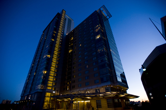 dark09-2059-STUVIMORN-010.jpg