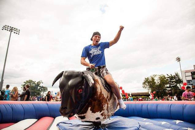 Boston University BU annual activities fair Splash Nickerson Field 
